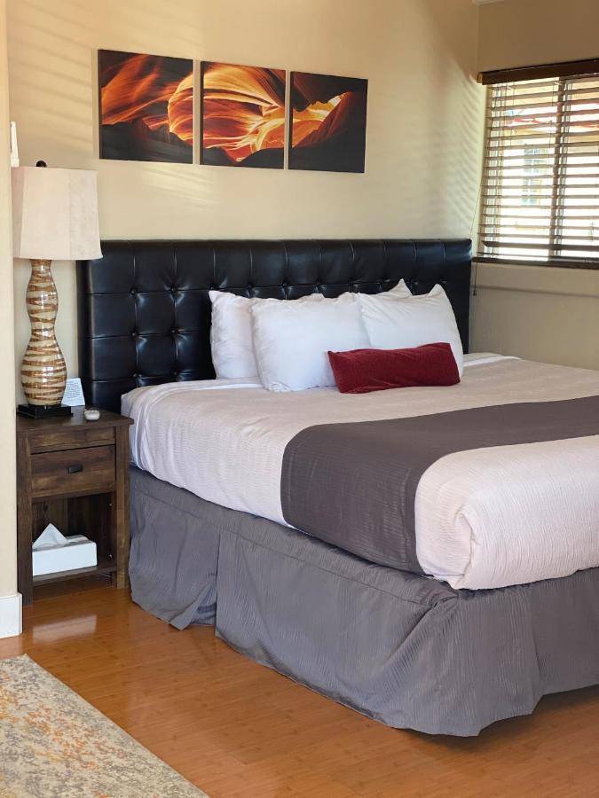 كاناب The Flagstone Boutique Inn & Suites المظهر الخارجي الصورة