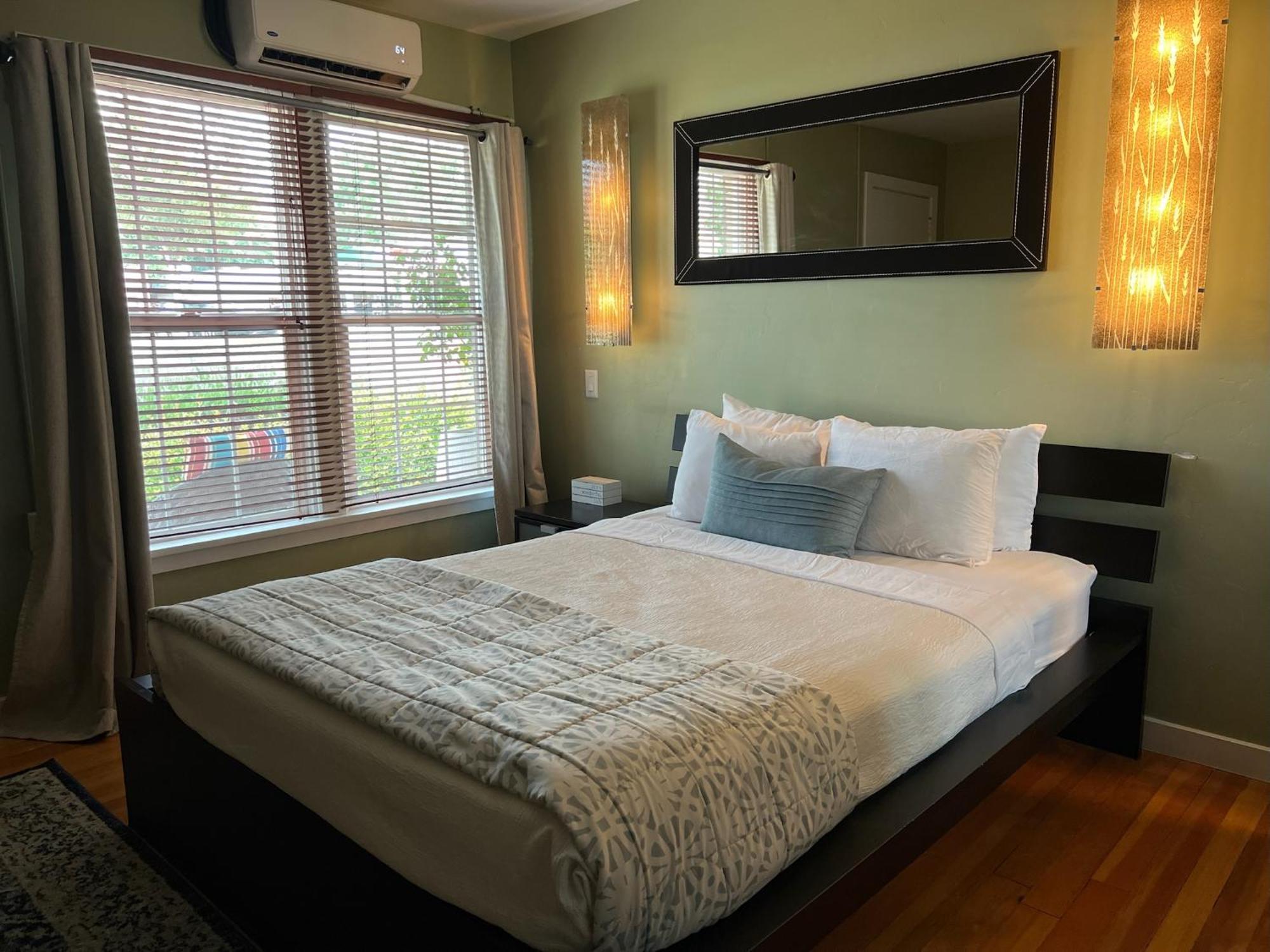 كاناب The Flagstone Boutique Inn & Suites المظهر الخارجي الصورة