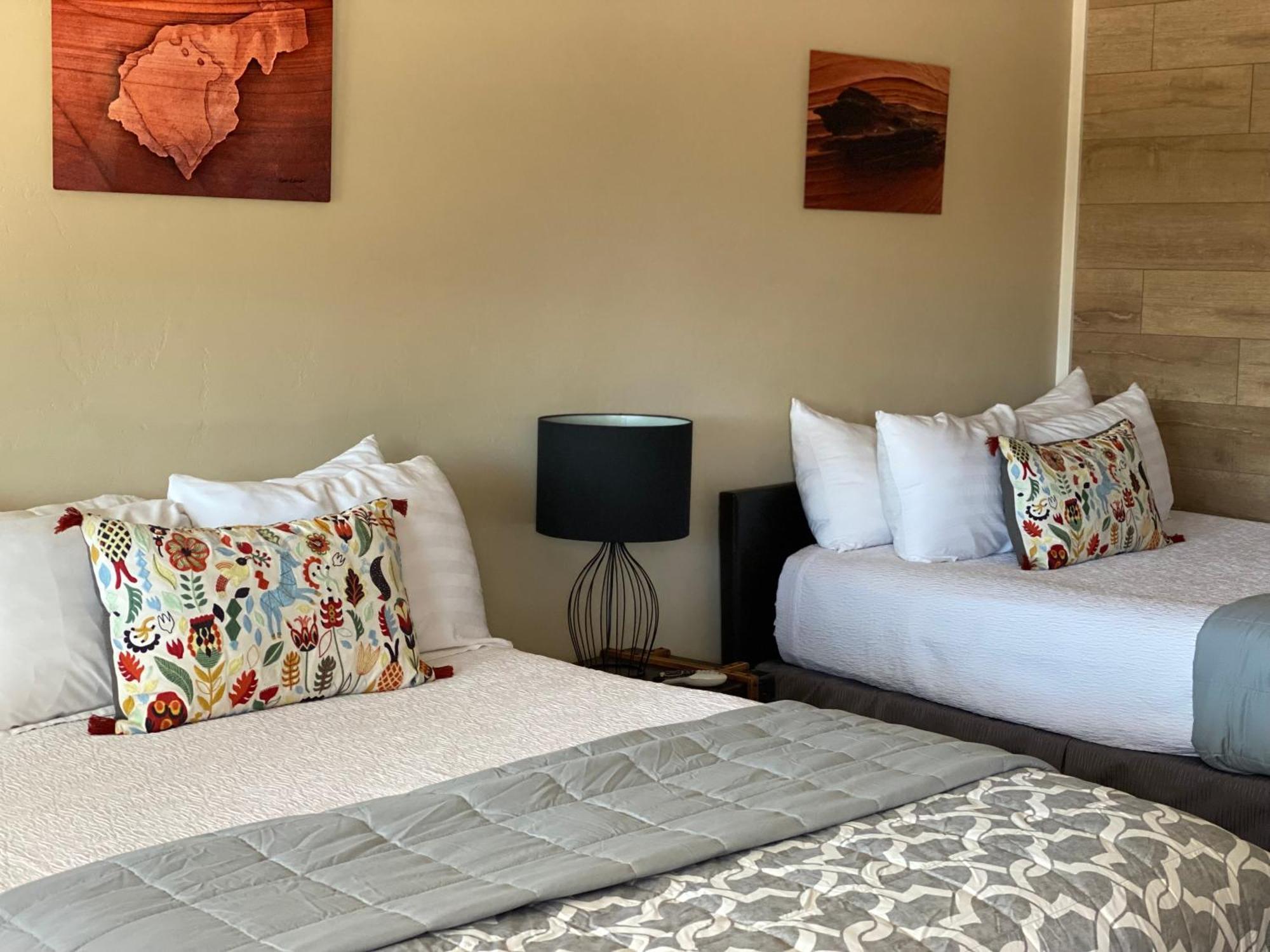 كاناب The Flagstone Boutique Inn & Suites المظهر الخارجي الصورة